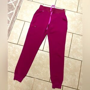 Small Tall Zamora joggers, worn just a few times with XS Rafael top. Like new.